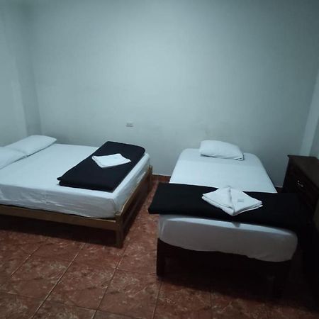 Guest House Tumbes Exteriér fotografie
